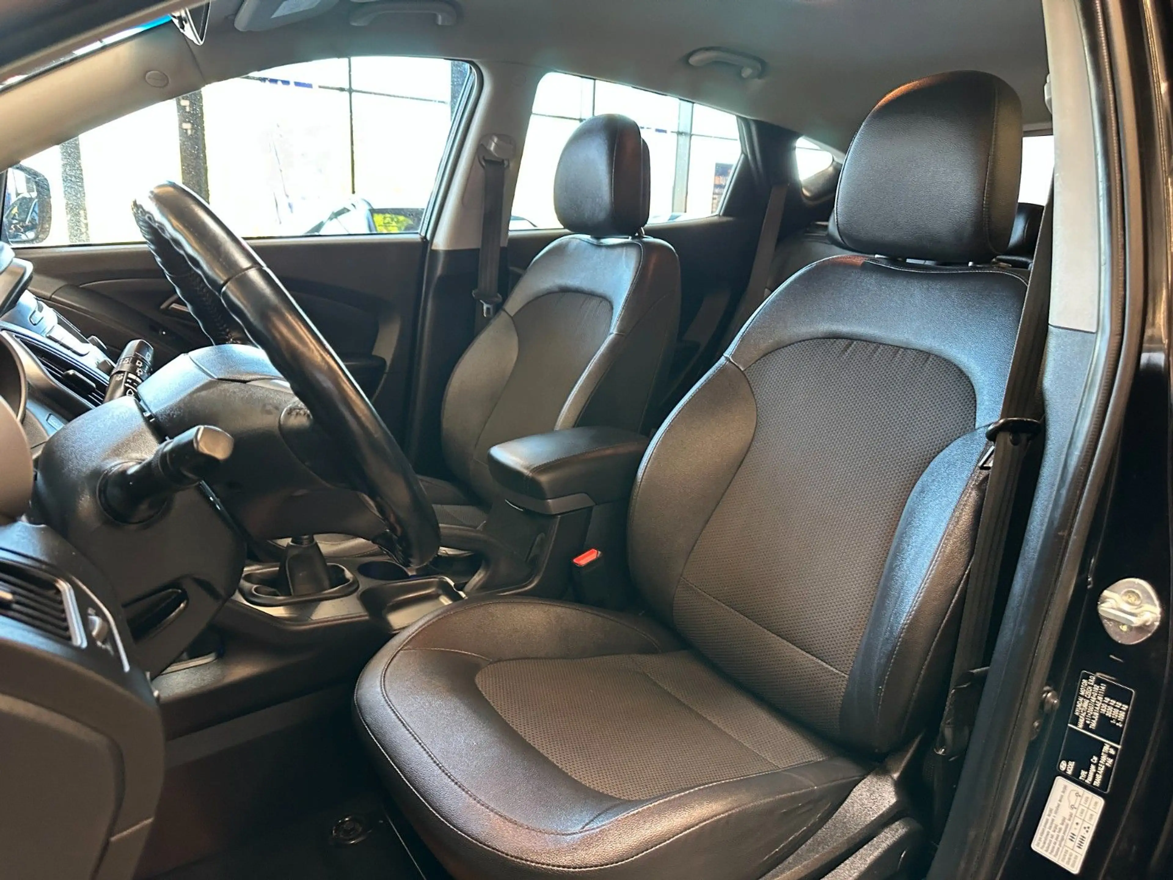 Hyundai iX35 *TÜV 5/28* SitzHZ(V/H)*TEMPO*KLIMAAUTO*AHK* — photo 9