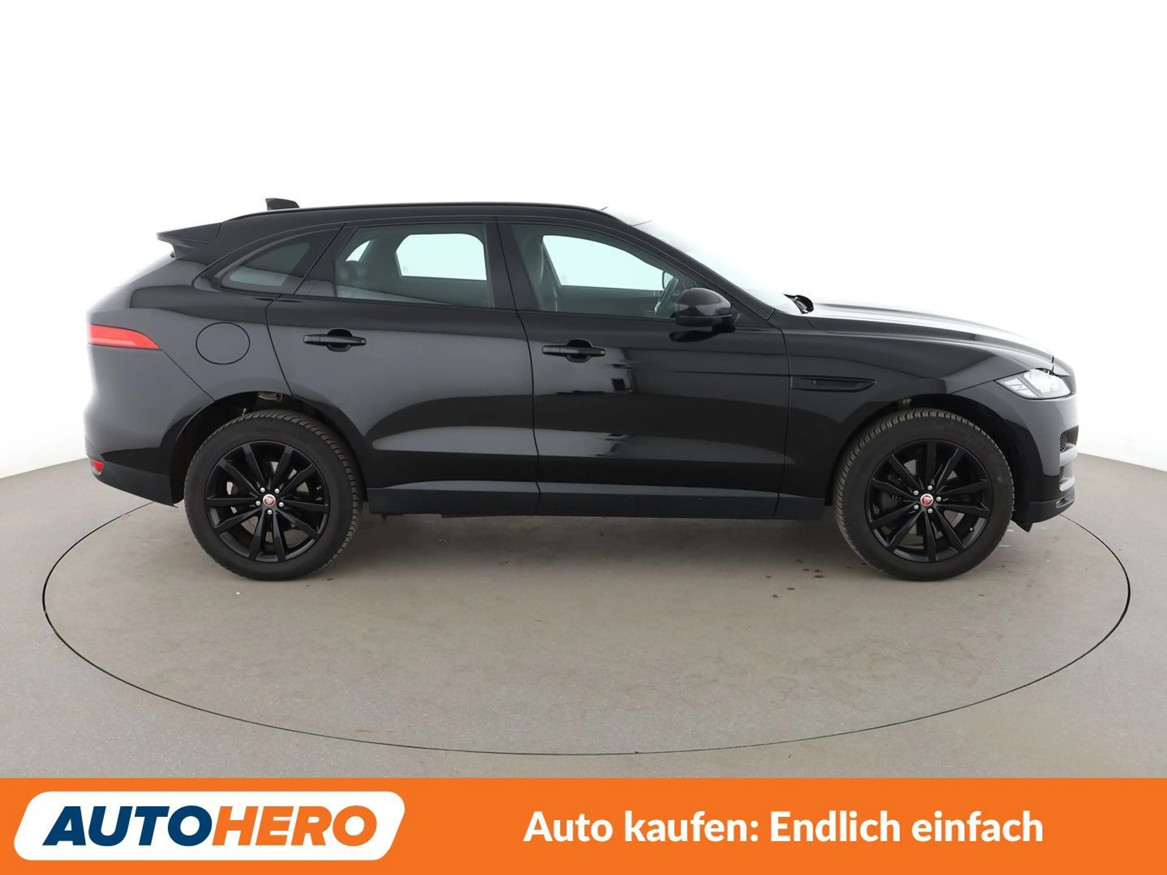 Jaguar F-Pace 25t Prestige AWD Aut.*NAVI*TEMPO*CAM*BiXENON* — photo 7