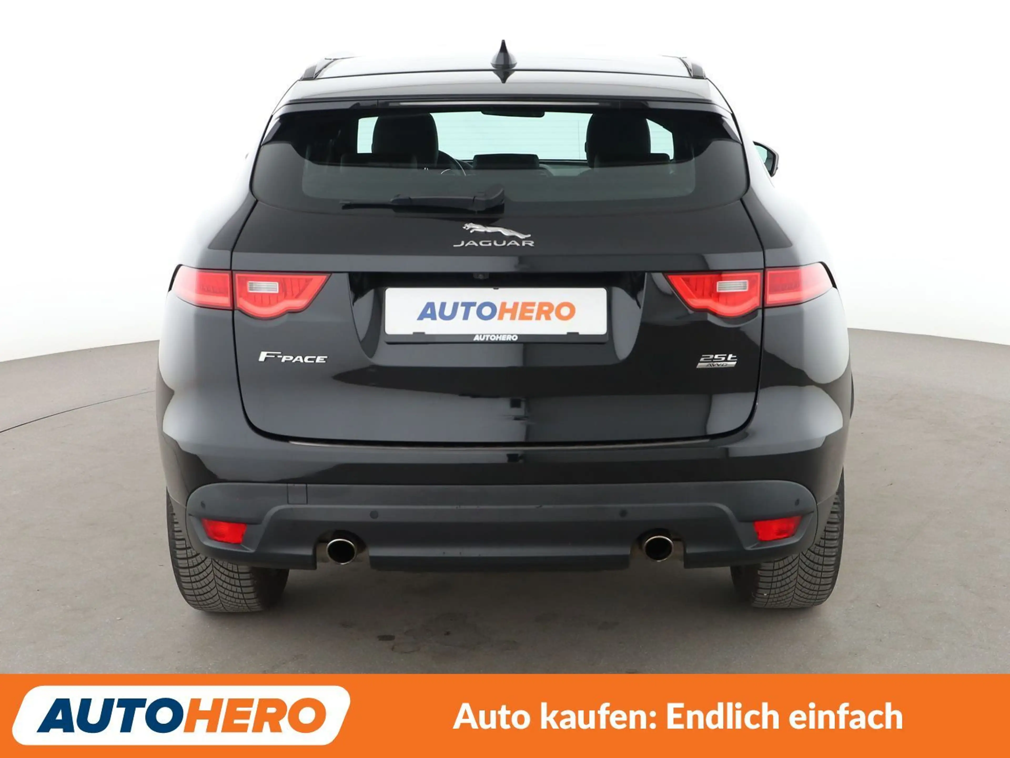 Jaguar F-Pace 25t Prestige AWD Aut.*NAVI*TEMPO*CAM*BiXENON* — photo 5