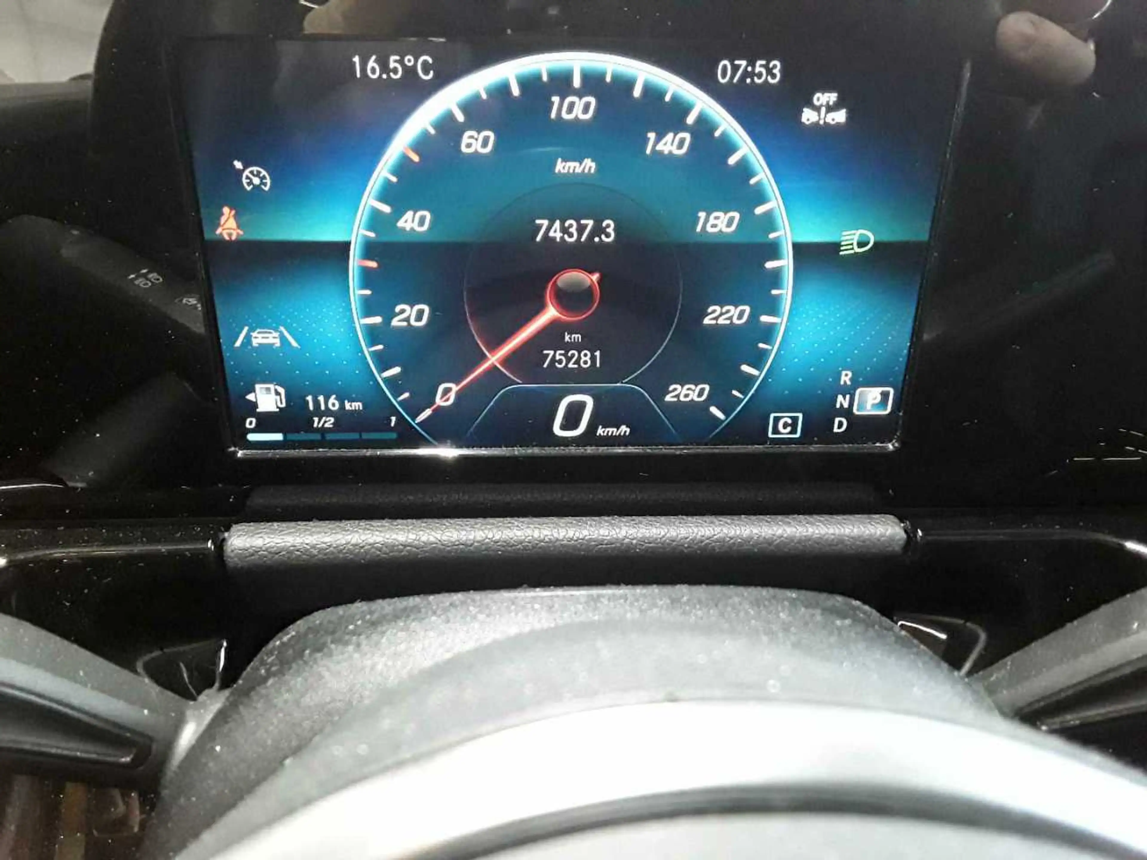 Mercedes-Benz GLA 180 GLA 180 7G-Progressive LED BusiP MBUXP — photo 11