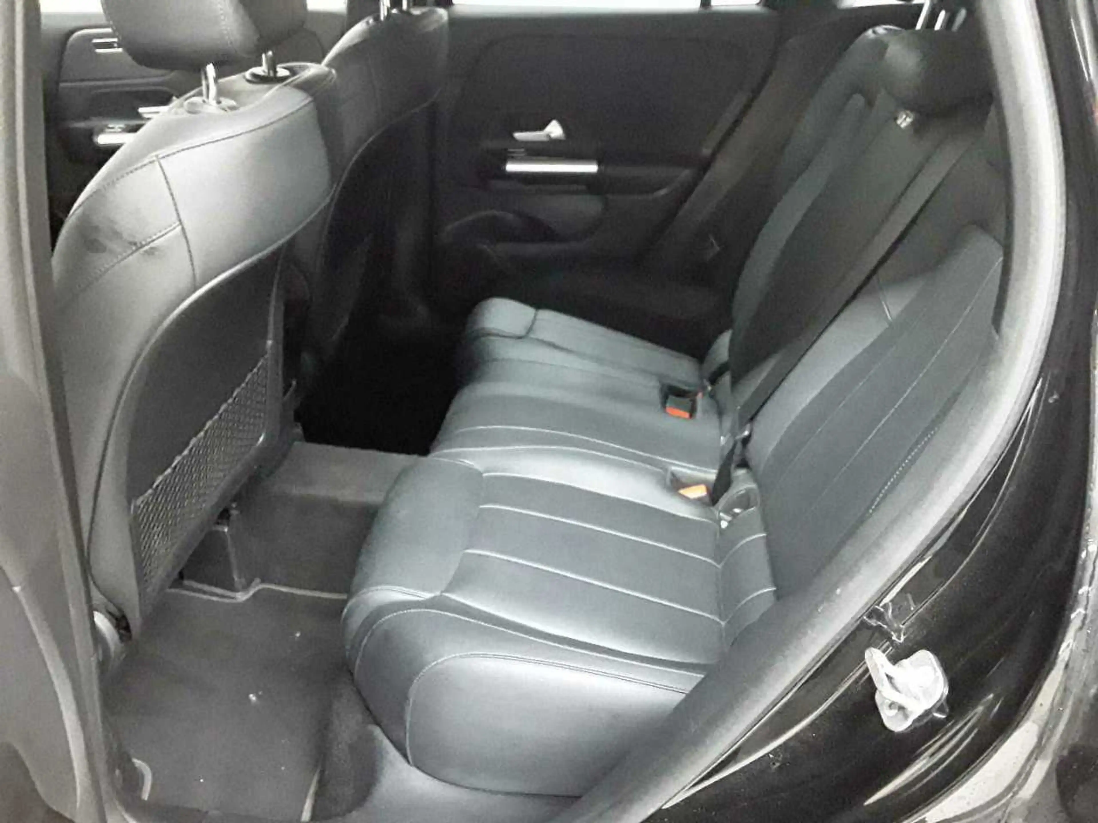 Mercedes-Benz GLA 180 GLA 180 7G-Progressive LED BusiP MBUXP — photo 13