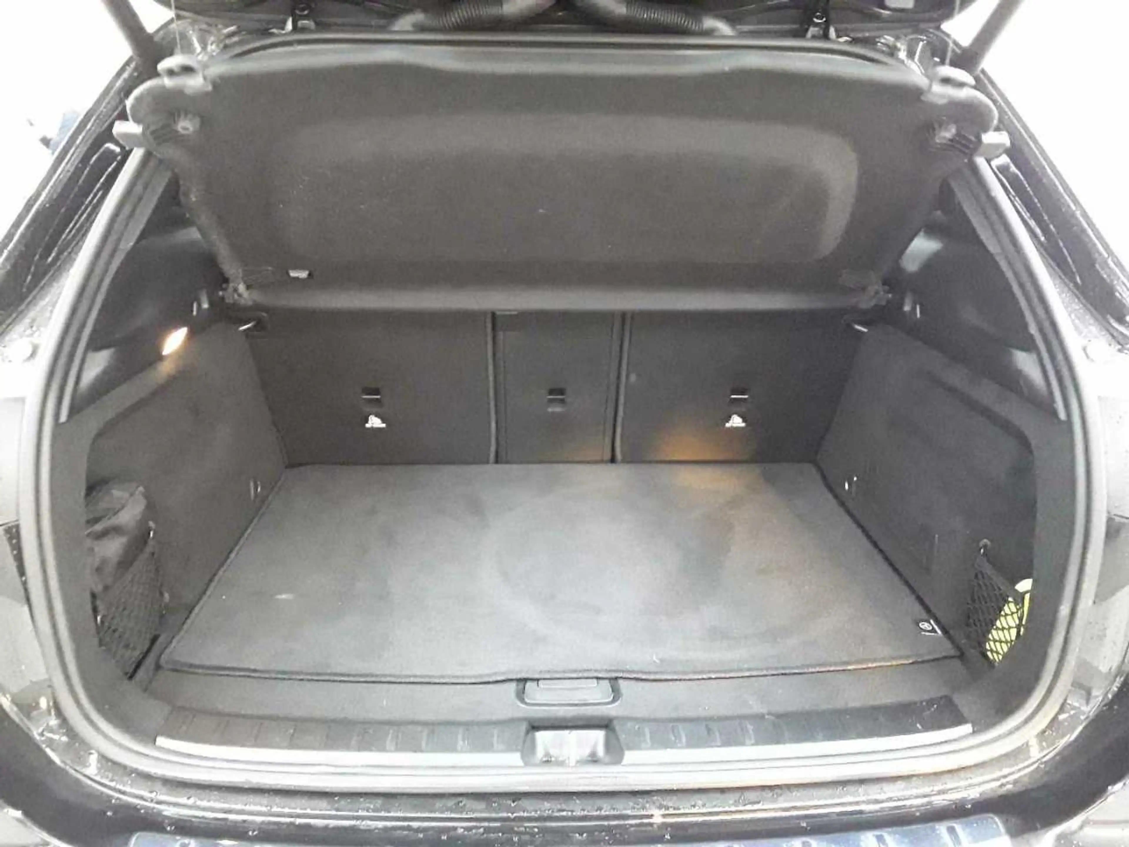 Mercedes-Benz GLA 180 GLA 180 7G-Progressive LED BusiP MBUXP — photo 15