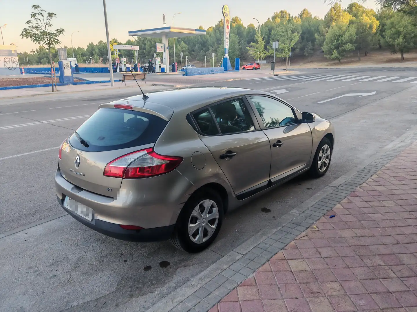 Renault Megane Mégane S.T. 1.5dCi Expression Expression Beige - 2