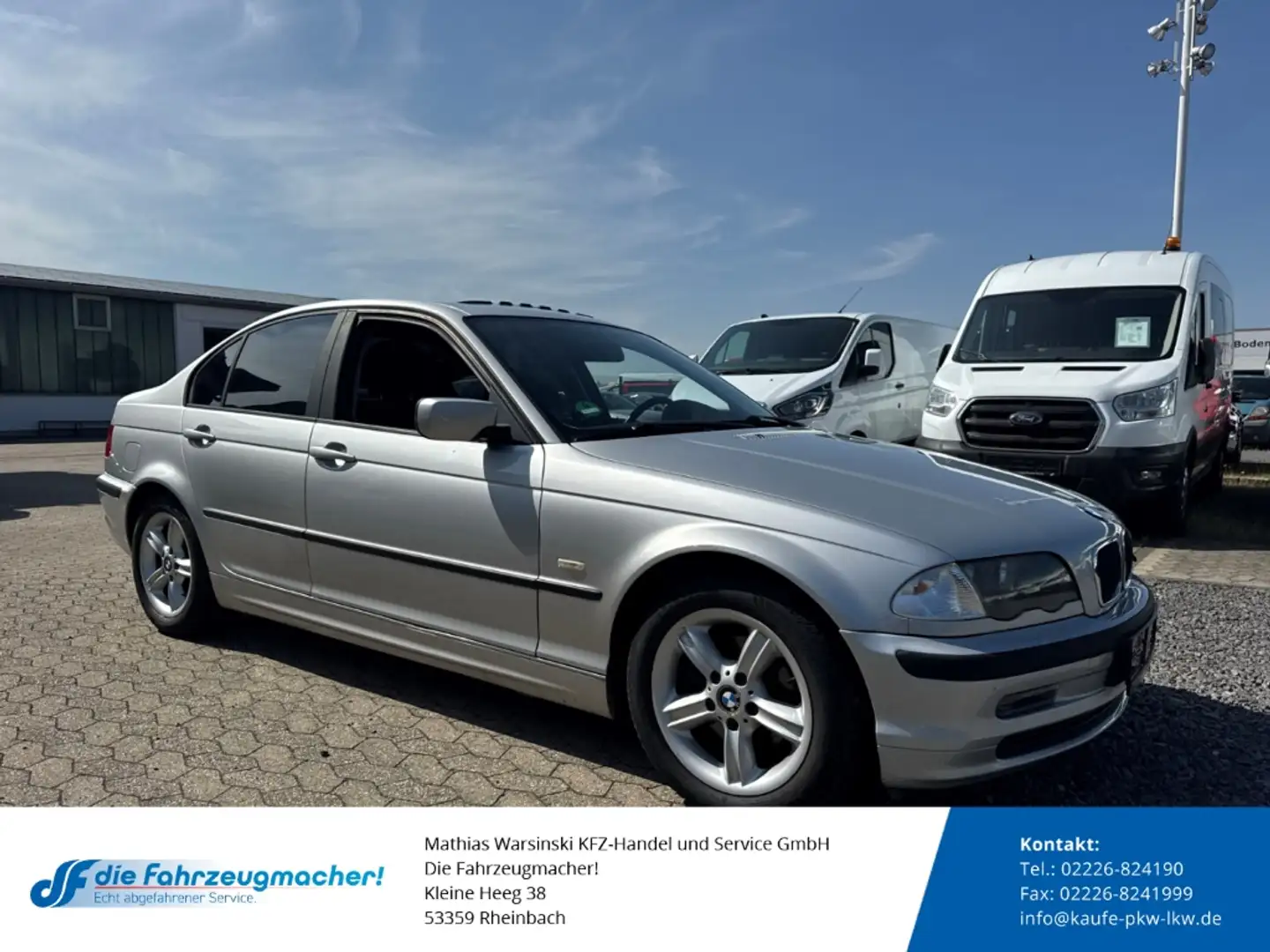 BMW 318 i Klimaautom SD PDC Alu Sportfahrwerk Multif.Lenkr Silber - 1