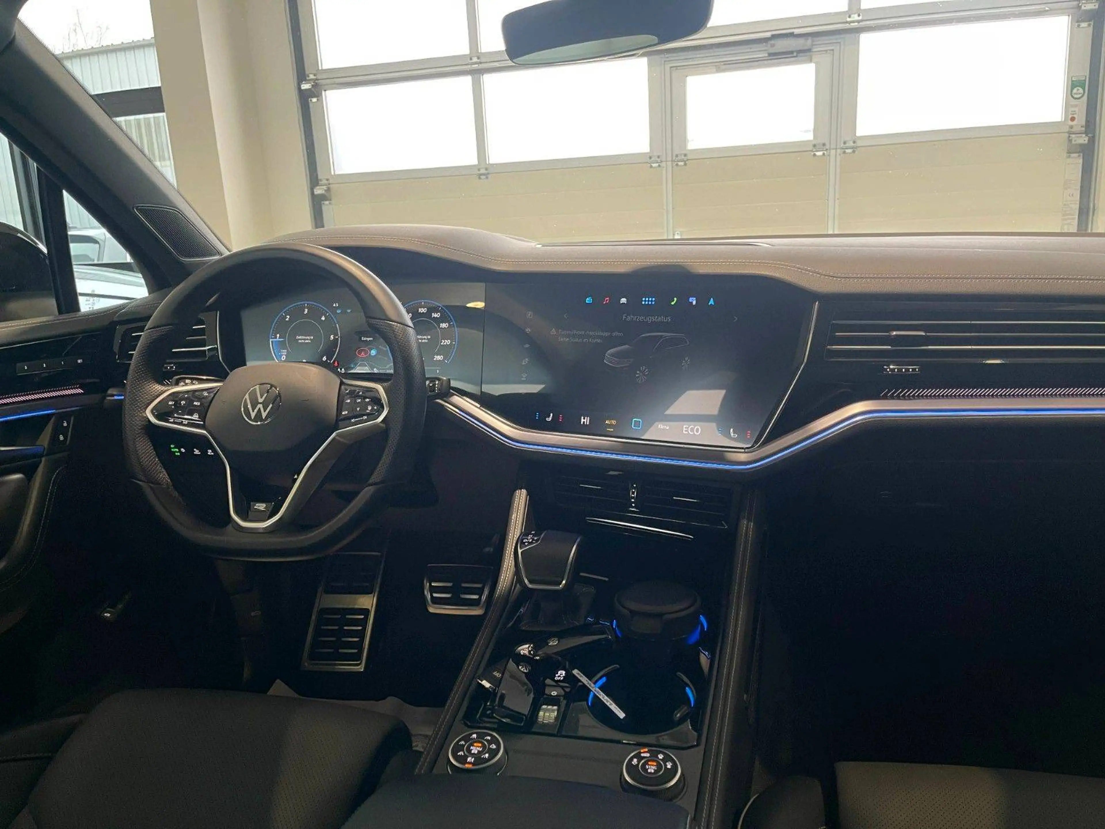 Volkswagen Touareg 3.0 TDI 210 kW 4Motion R-Line — photo 6