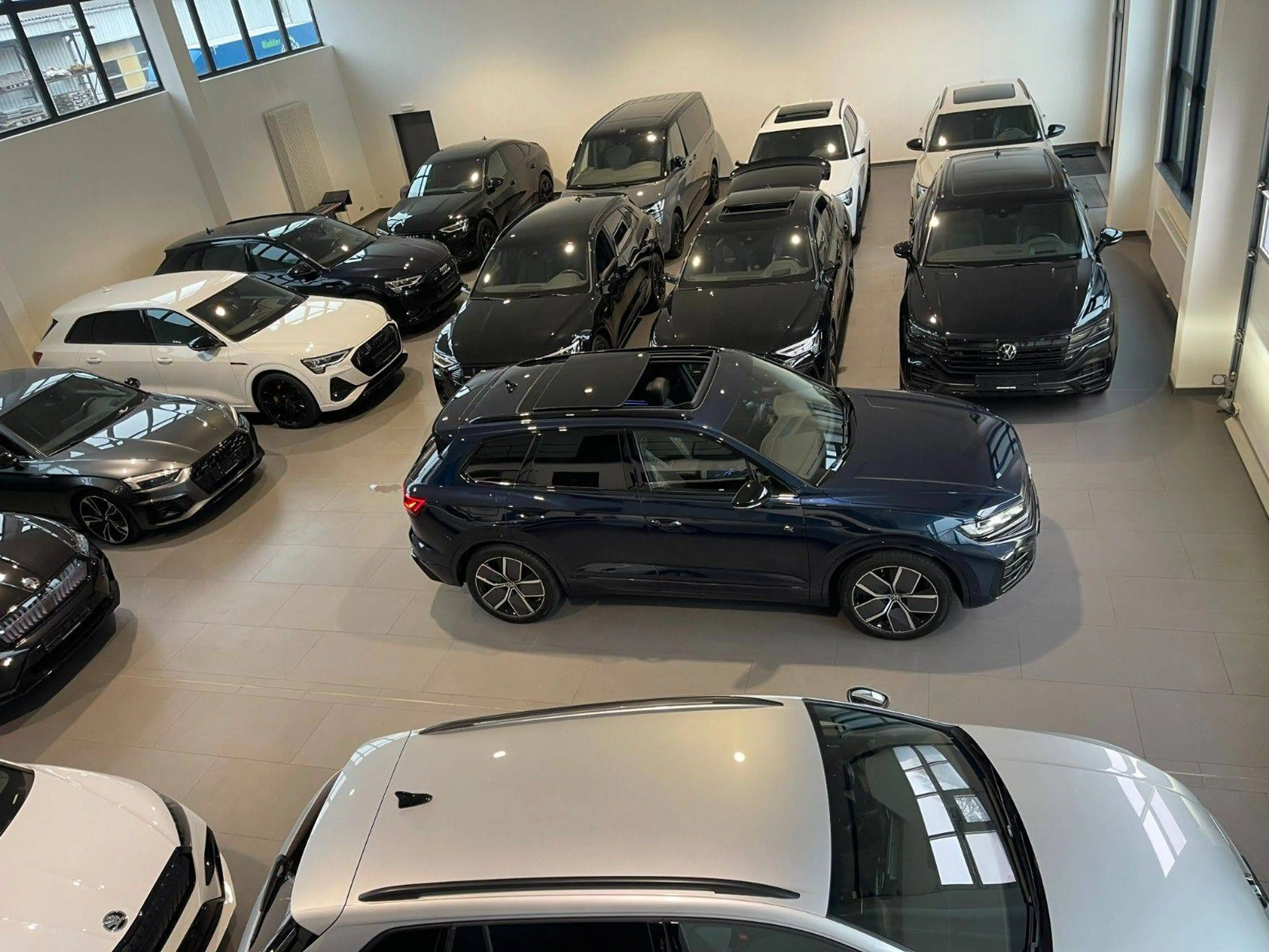 Volkswagen Touareg 3.0 TDI 210 kW 4Motion R-Line — photo 12