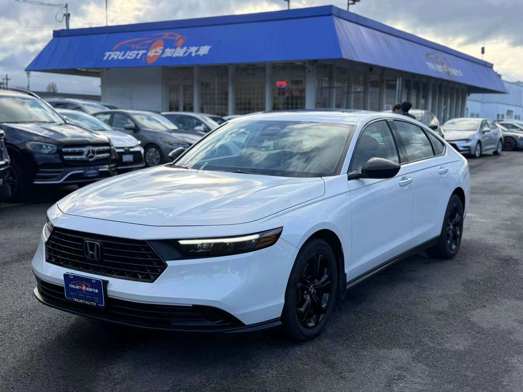 2025 Honda Accord SE CVT
