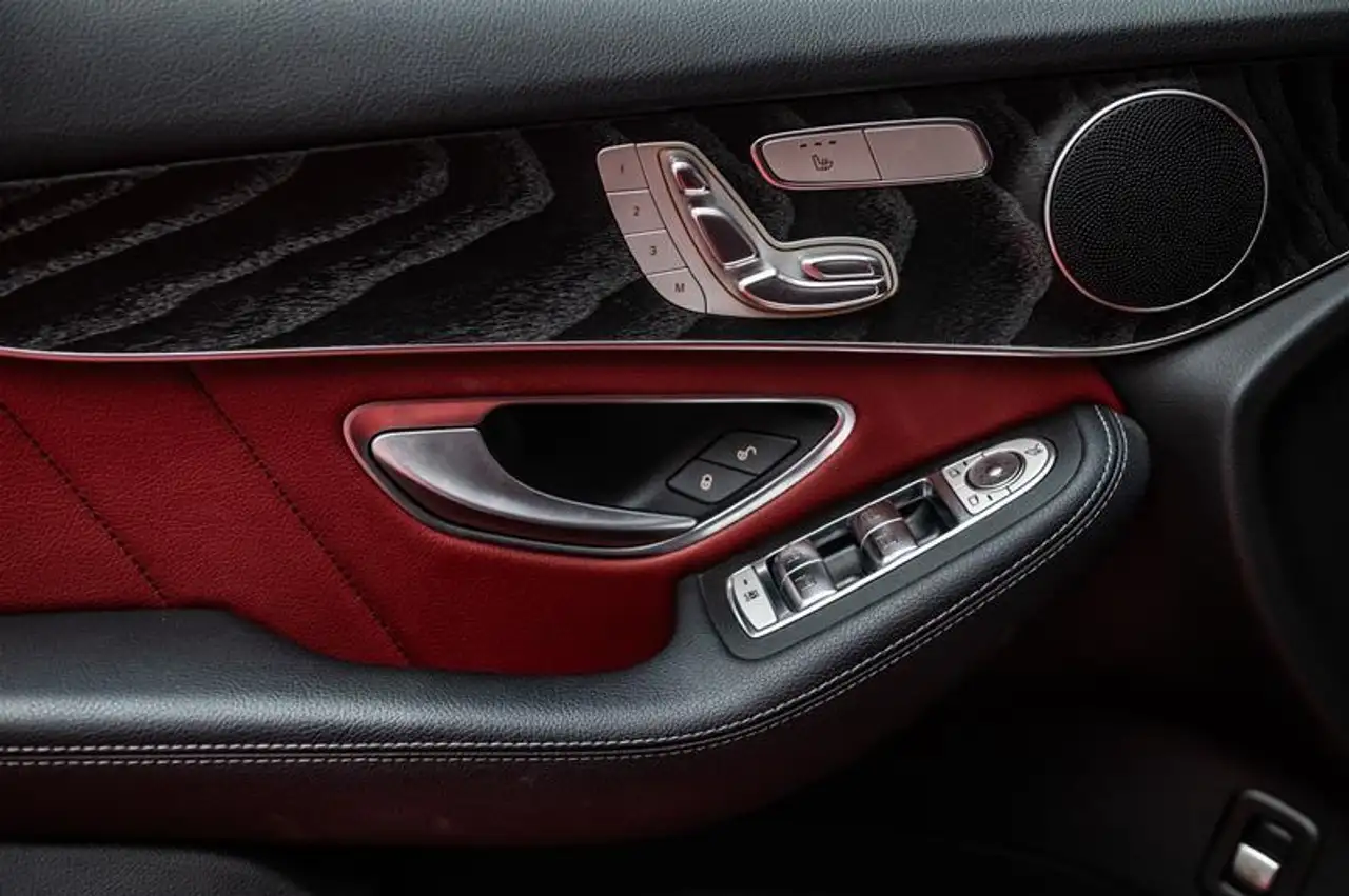 Mercedes-Benz GLC fotografie Mercedes-Benz GLC