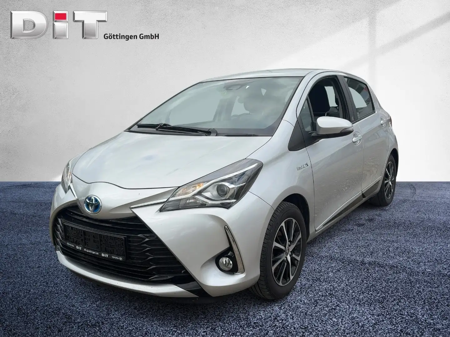 Toyota Yaris 1.5 Hybrid Team D FLA,SpurH, KAM, LM Argent - 2