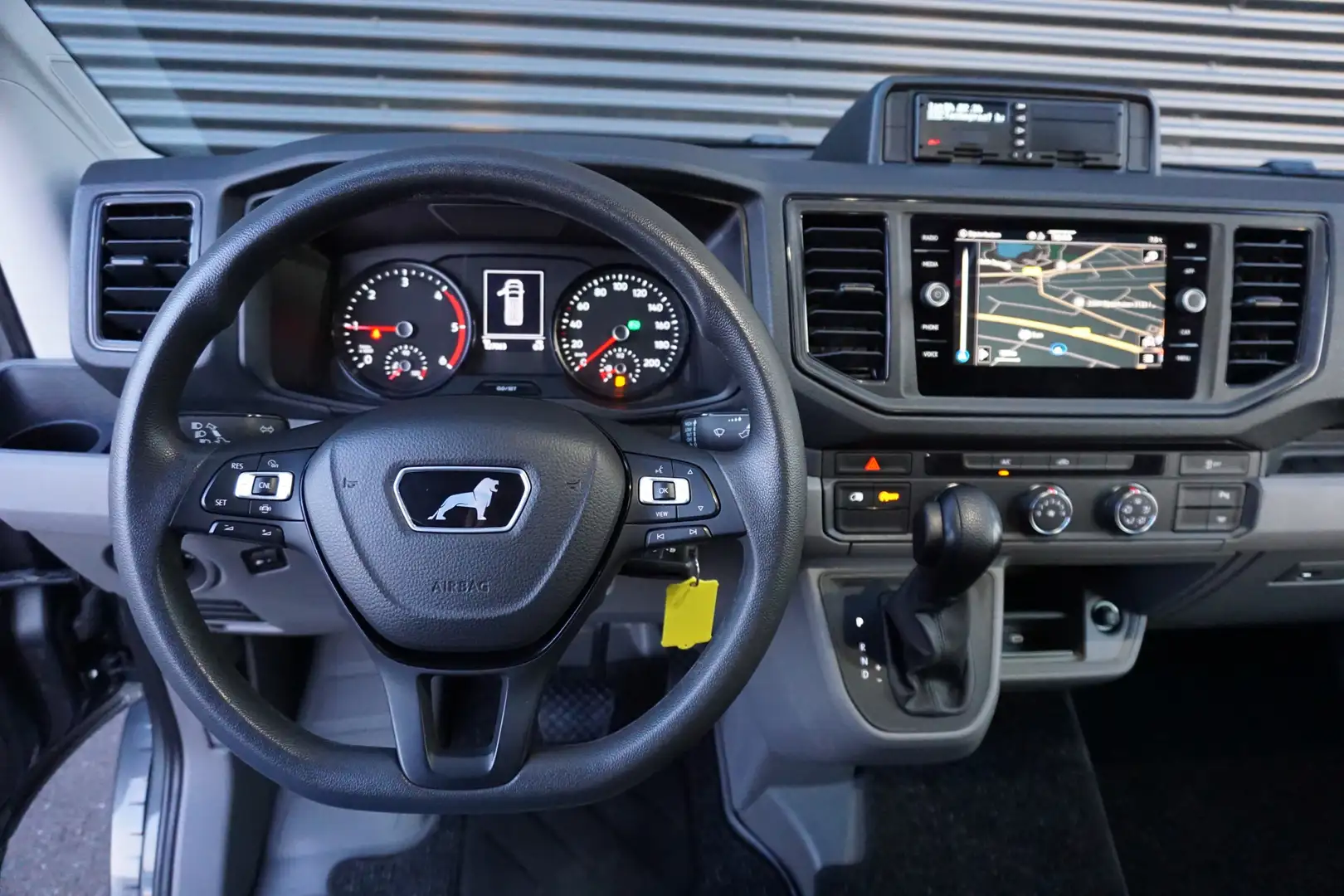 MAN TGE 3.180 177pk Automaat L3H3/L2H2 Navigatie Apple Car Gris - 2