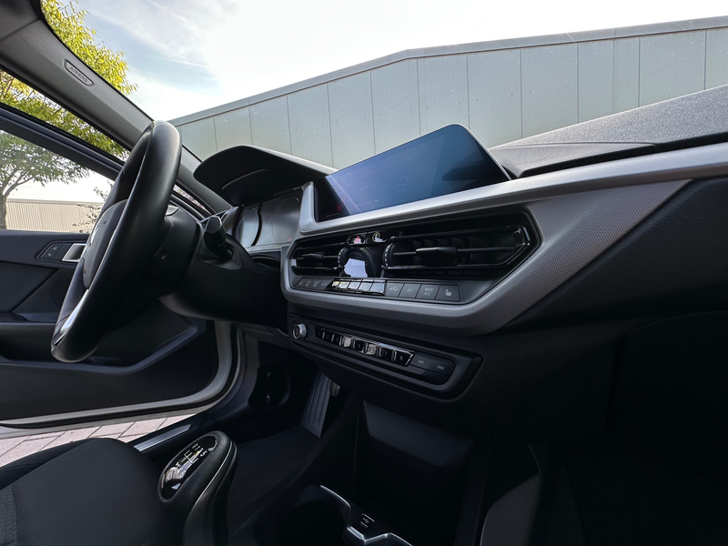 BMW 118 118i/2.Hand/SZH/LED/ — photo 7