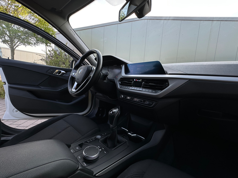 BMW 118 118i/2.Hand/SZH/LED/ — photo 8