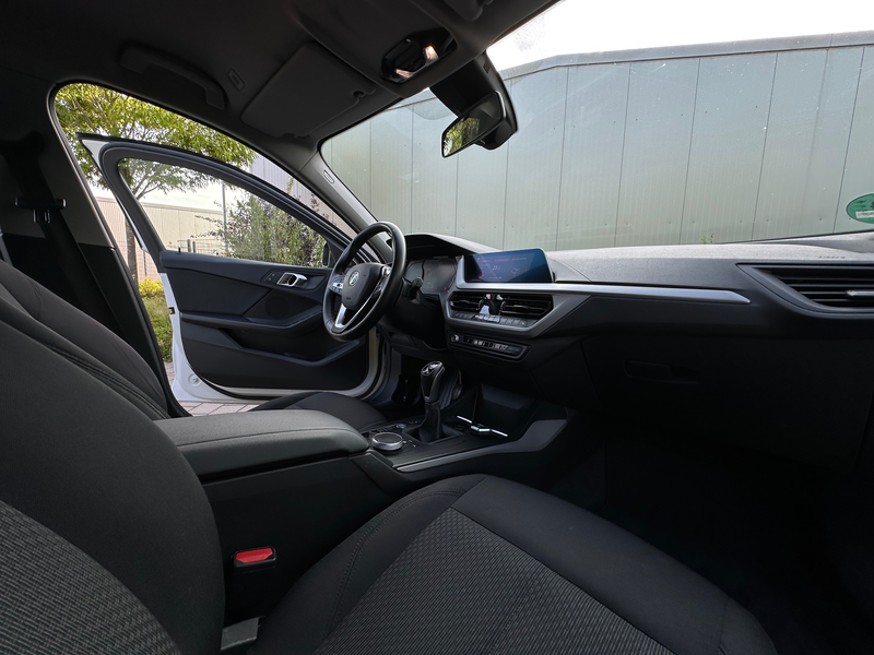 BMW 118 118i/2.Hand/SZH/LED/ — photo 9