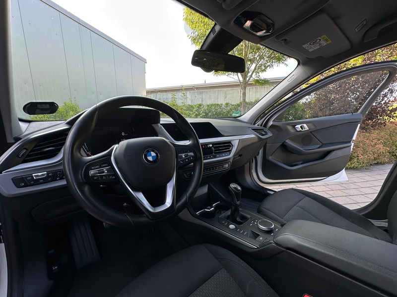 BMW 118 118i/2.Hand/SZH/LED/ — photo 6