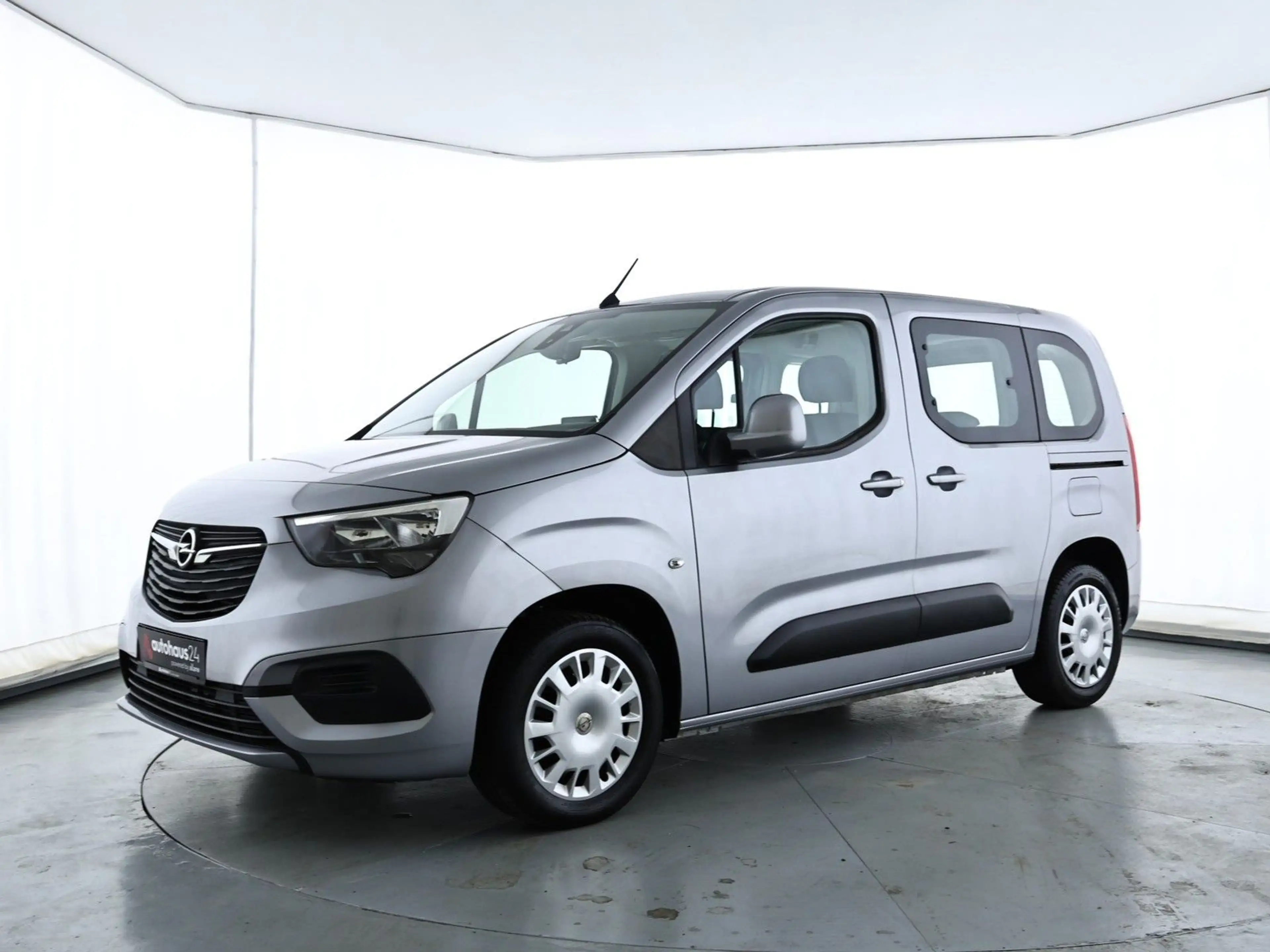 Opel Combo Life 1.2 Turbo AHK|Tempomat|PDC — photo 3