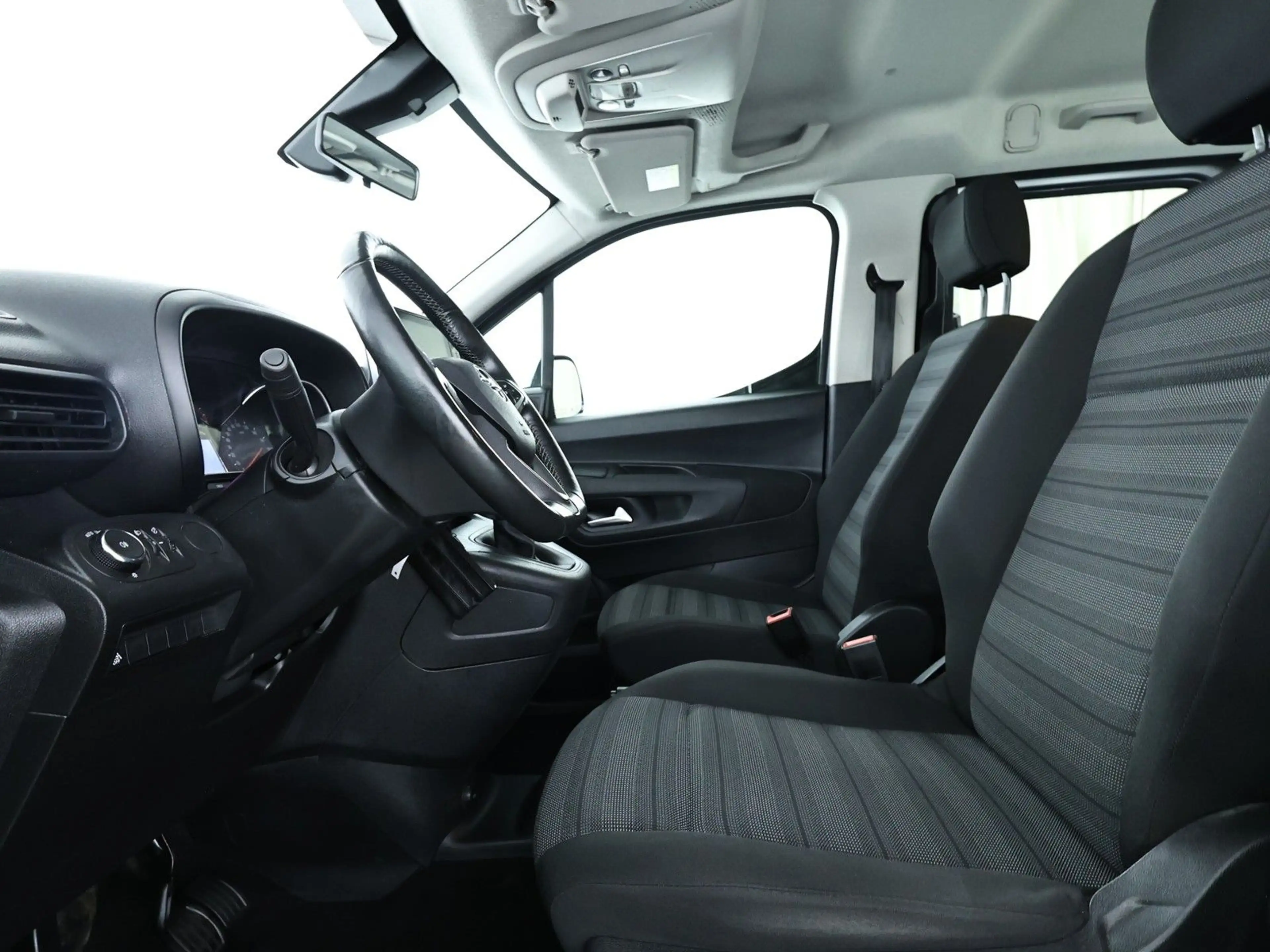 Opel Combo Life 1.2 Turbo AHK|Tempomat|PDC — photo 8