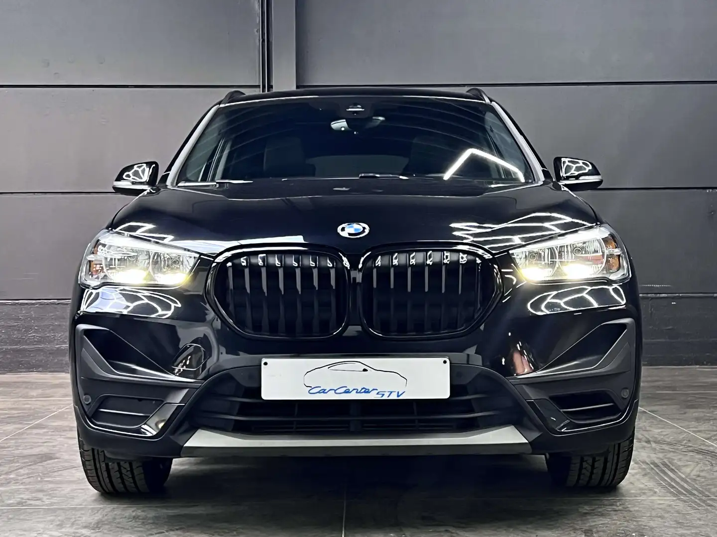 BMW X1 sDrive18i Steptronic ** Slechts 1740 km Noir - 2