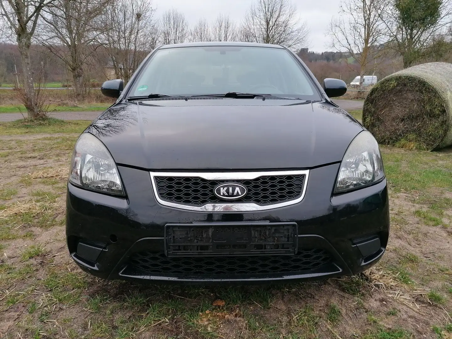 Kia Rio 1.4 VISION Klima,ZV,alleService,TÜV ,2.Hand Schwarz - 2