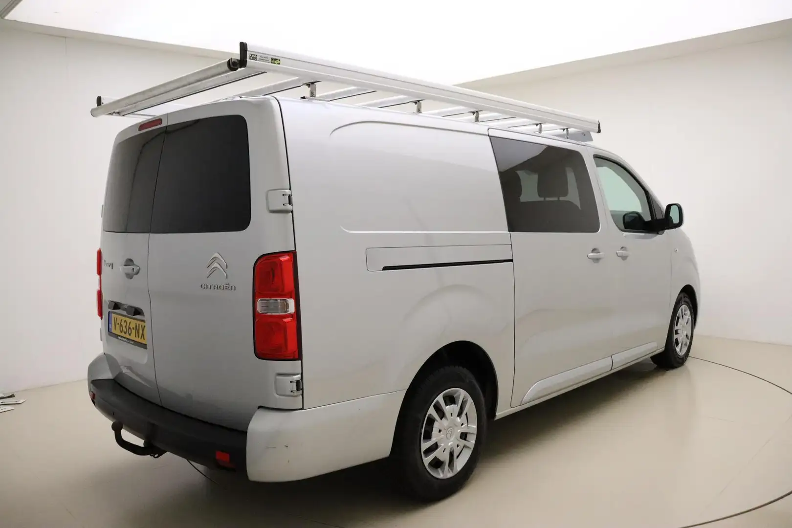 Citroen Jumpy 2.0 HDI 120pk Business Dubbel Cabine 6 persoons | Grijs - 2