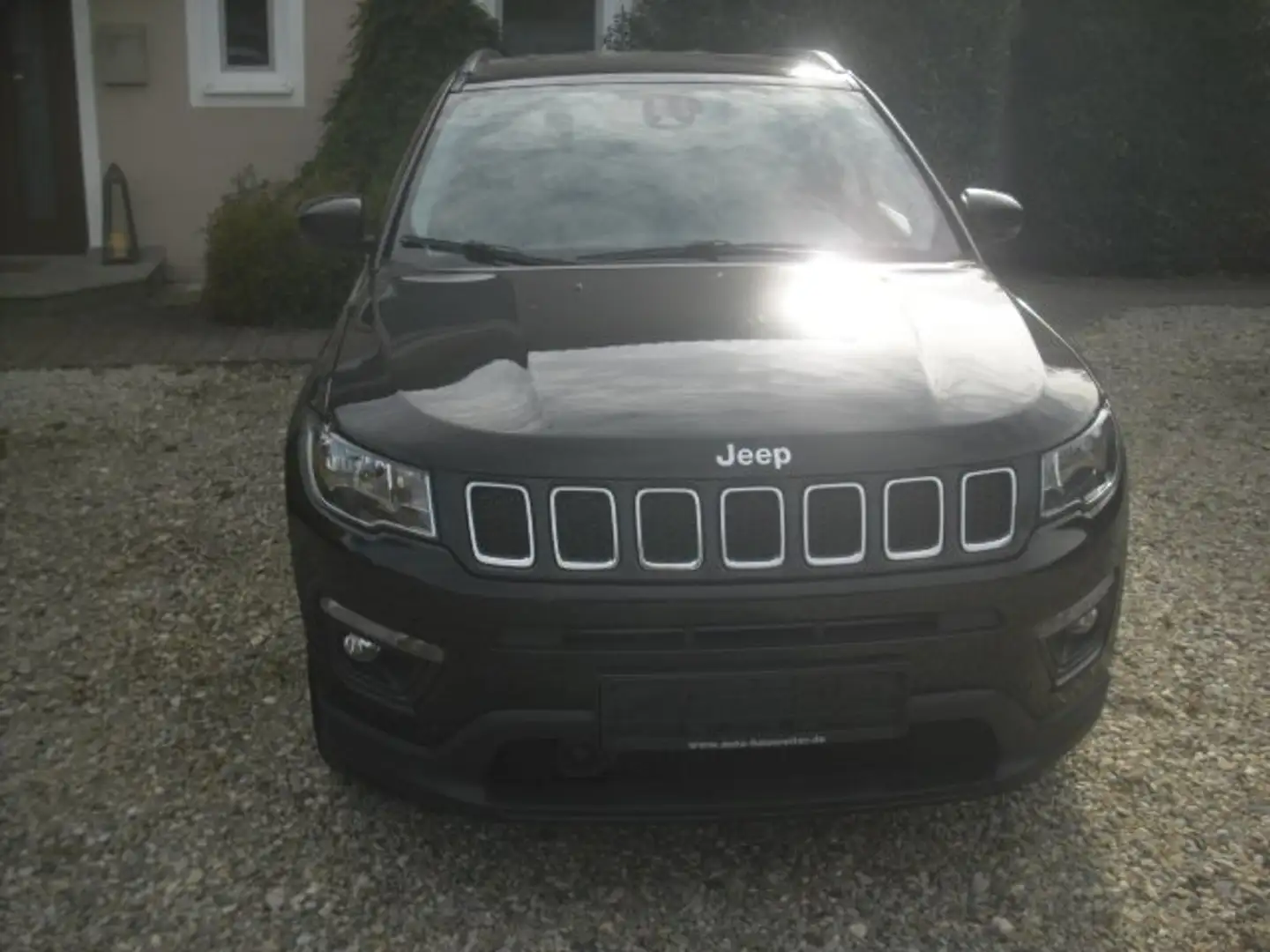 Jeep Compass Longitude 4WD Schwarz - 2