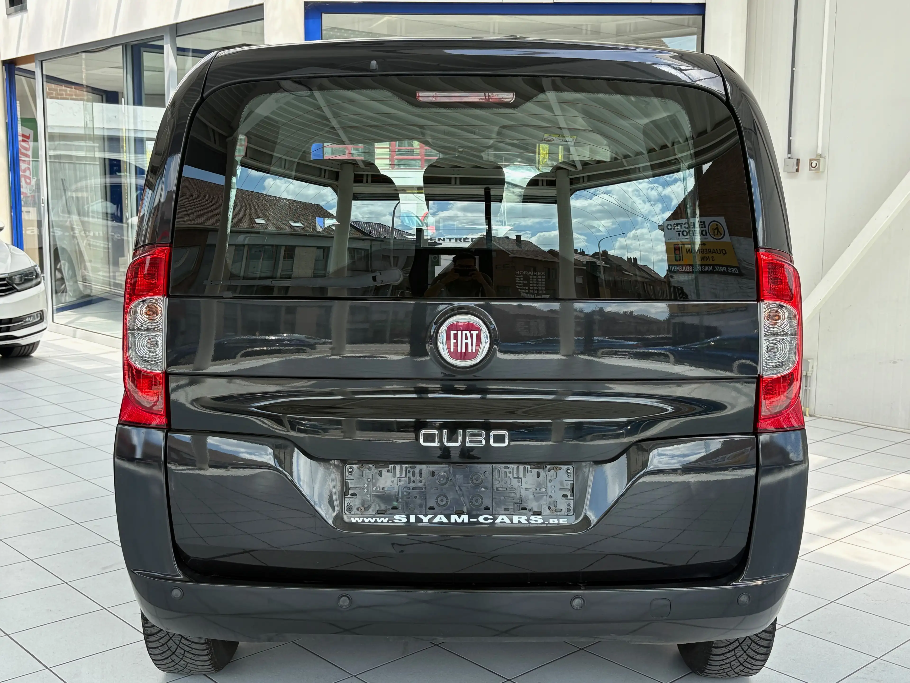 Fiat Qubo 1.4i *PORTE LAT G/D * PDC * 1ER PROP * — photo 4