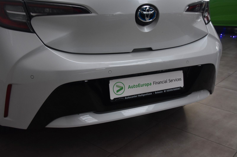 Toyota Corolla Hybrid Team D LED Kamera AppNavi Tempo — photo 8