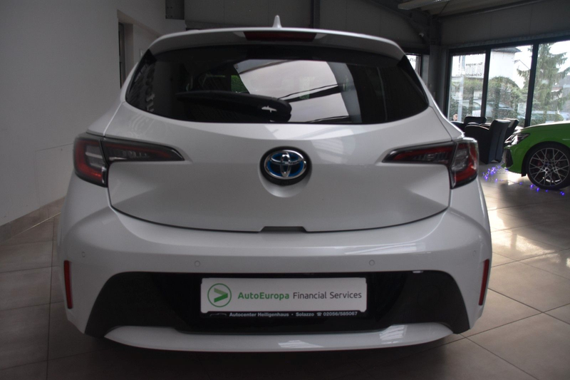 Toyota Corolla Hybrid Team D LED Kamera AppNavi Tempo — photo 5