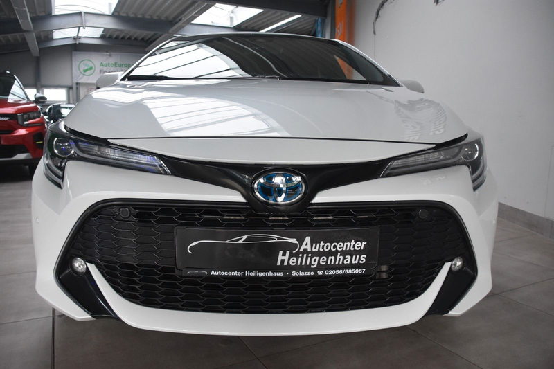 Toyota Corolla Hybrid Team D LED Kamera AppNavi Tempo — photo 10