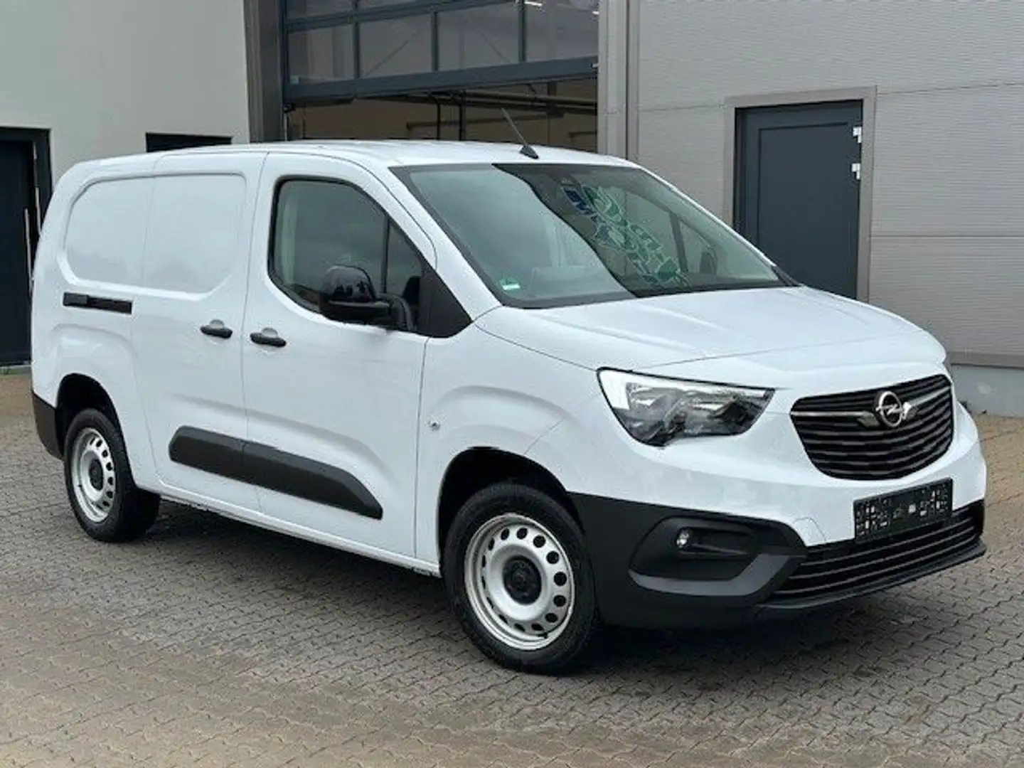 Opel Combo L2 H1 Automatik Klima Blanc - 1