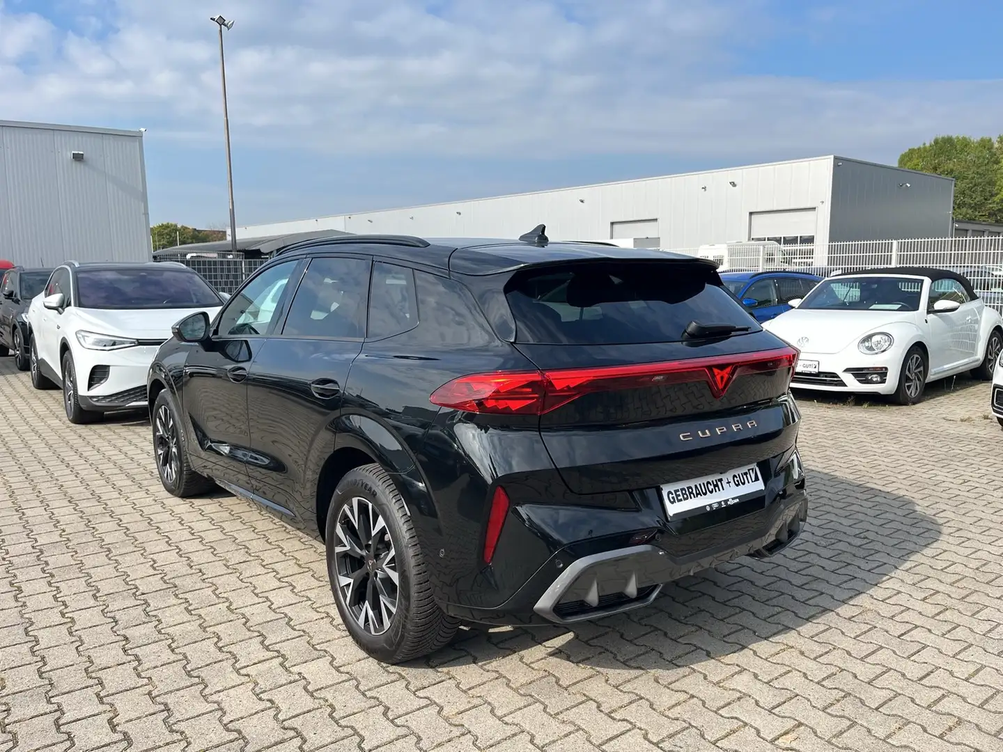 CUPRA Terramar 1.5 eTSI DSG Navi LED HuD el.HK 360°Kam Noir - 2