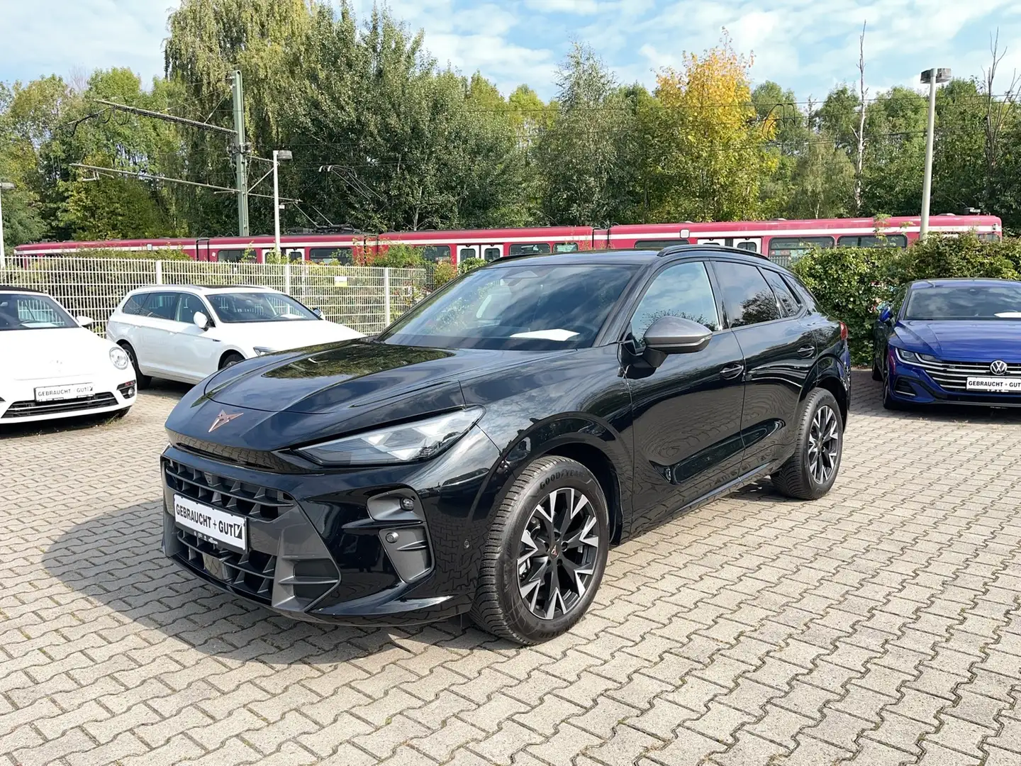 CUPRA Terramar 1.5 eTSI DSG Navi LED HuD el.HK 360°Kam Noir - 1