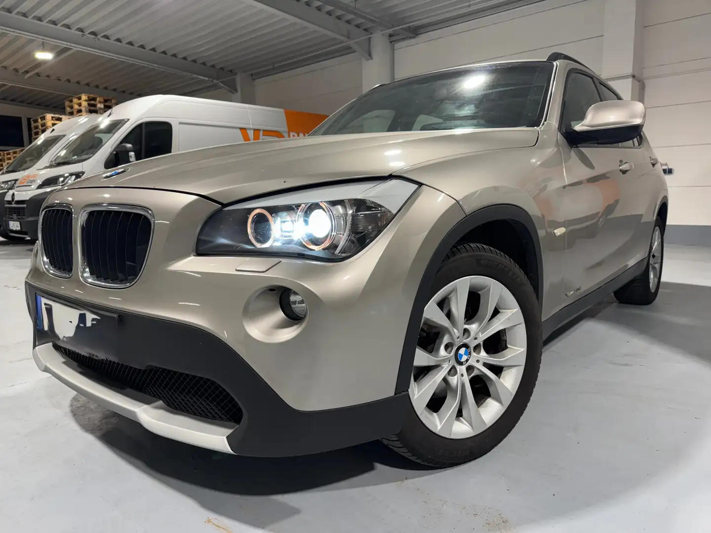 BMW X1 xDrive20d Aut. - 1