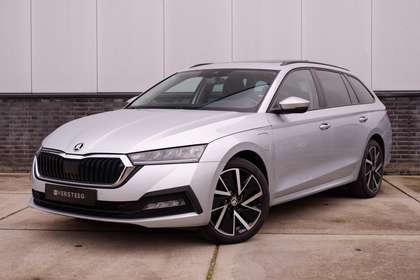 Skoda Octavia Combi 1.4 TSI iV PHEV Business Edition | Pano | Na