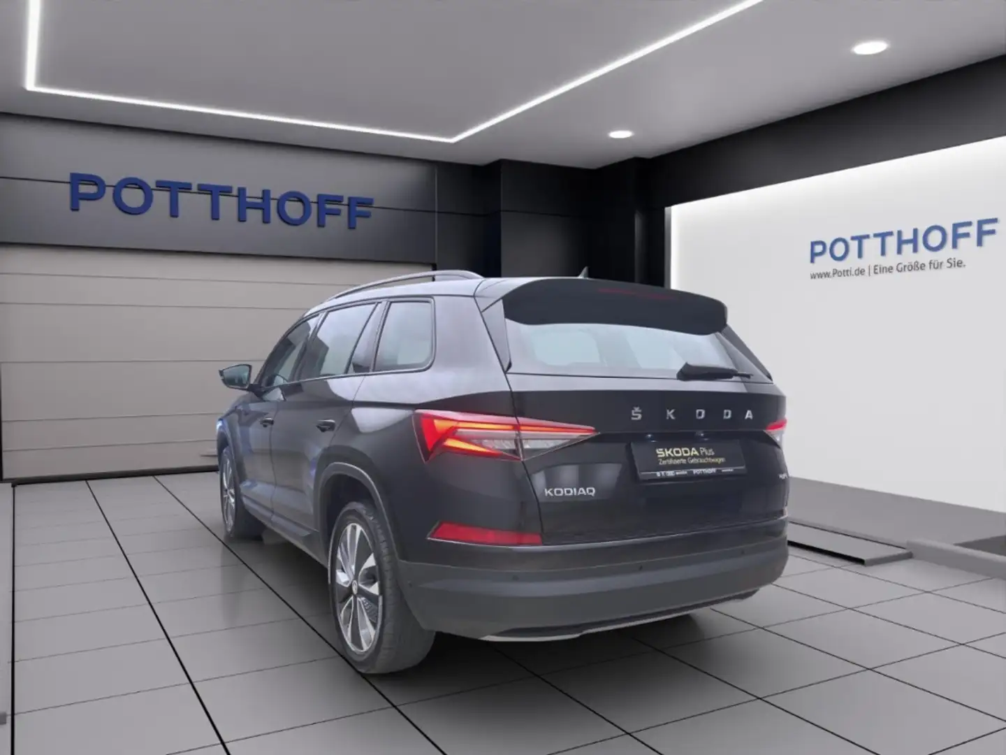 Skoda Kodiaq 2.0 TSI DSG 4x4 TOUR STANDHZG NAVI KAMERA Schwarz - 2