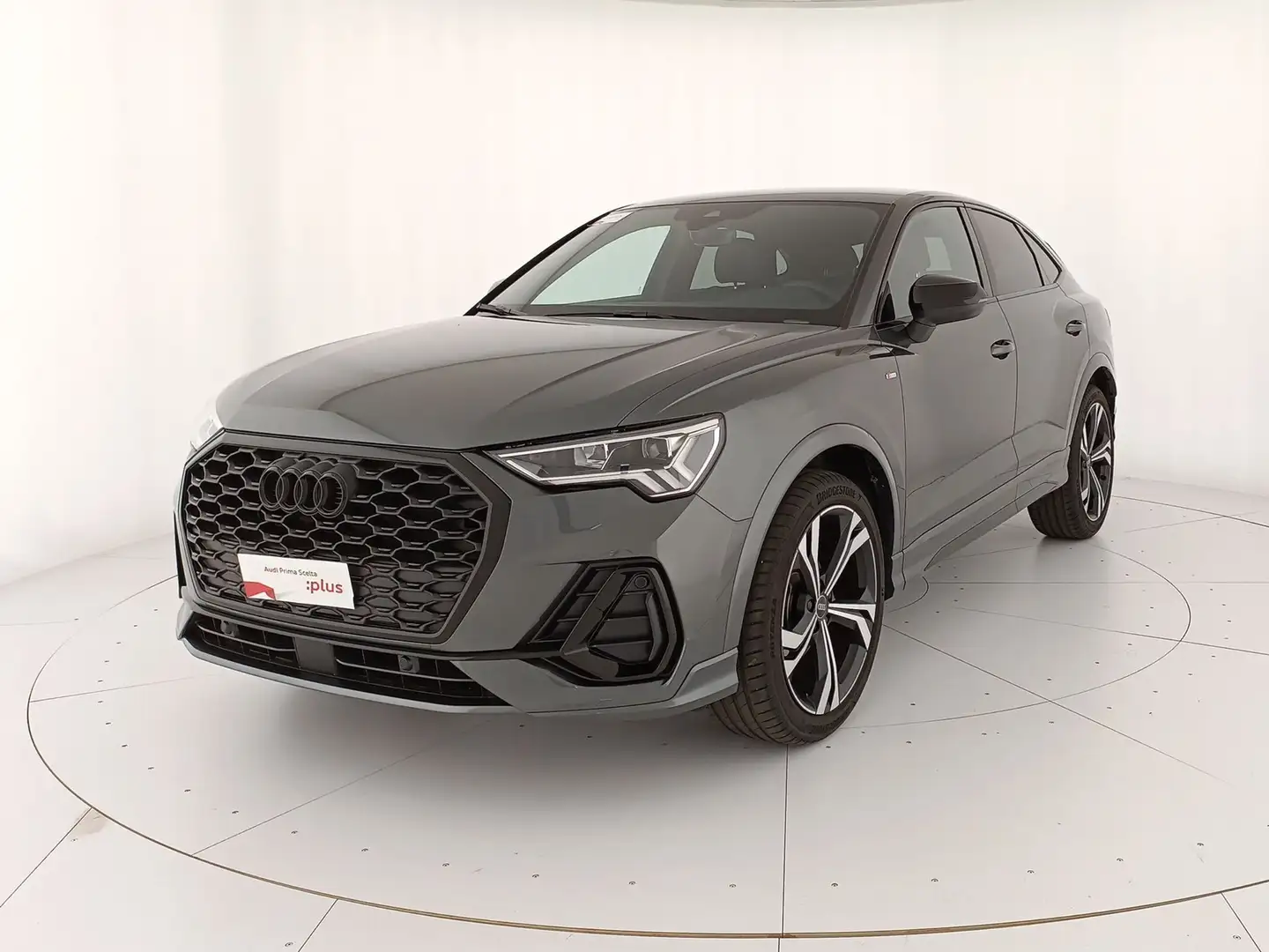 Audi Q3 sportback 35 2.0 tdi identity black s-tronic Gris - 1