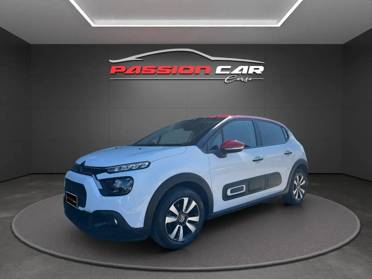 Citroen C3 1.2 puretech Shine s&s 110cv Blanc - 2