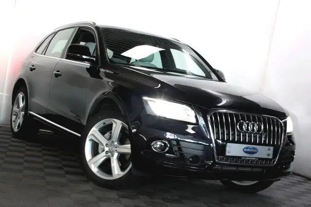 Audi Q5 view 9