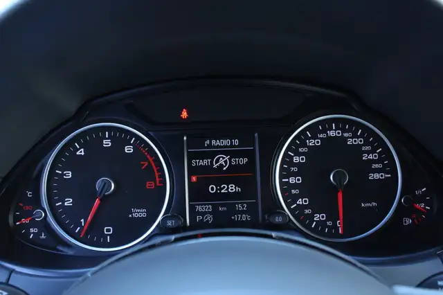 Audi Q5 view 13