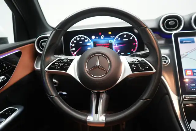 Mercedes-Benz GLC view 15