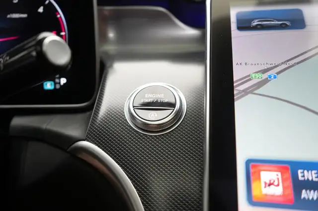 Mercedes-Benz GLC view 25