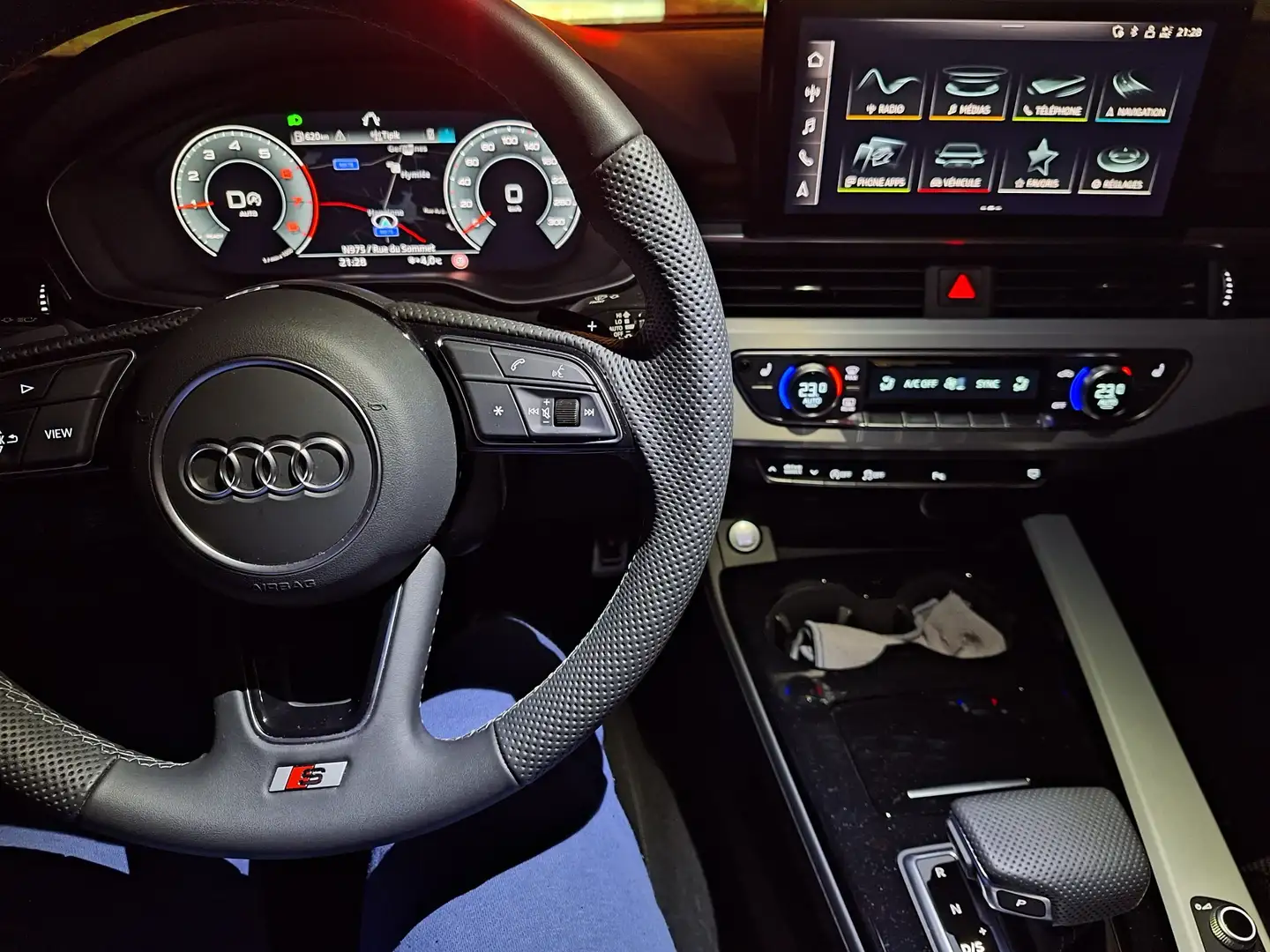 Audi A4 Avant 35 TFSI Business Edition S line tronic - 2