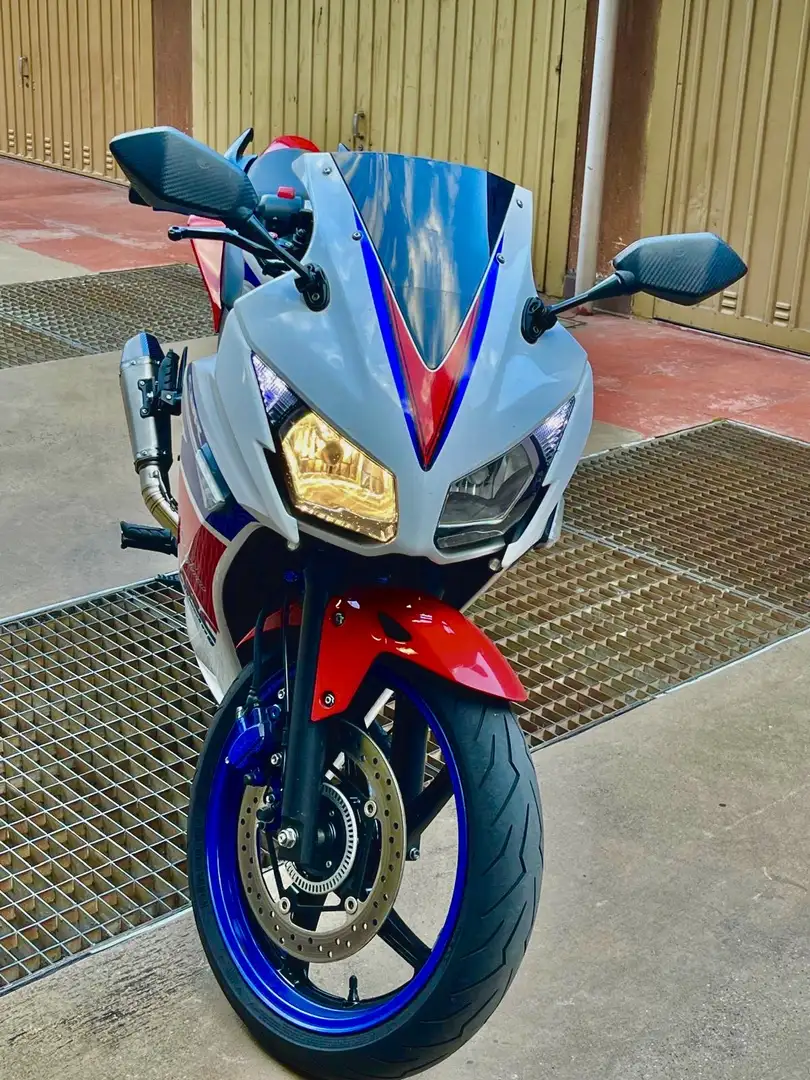 Honda CBR 300 R abs - 1