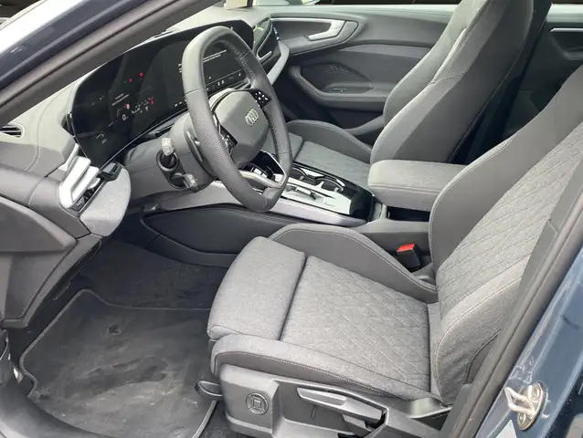 Audi A5 view 4