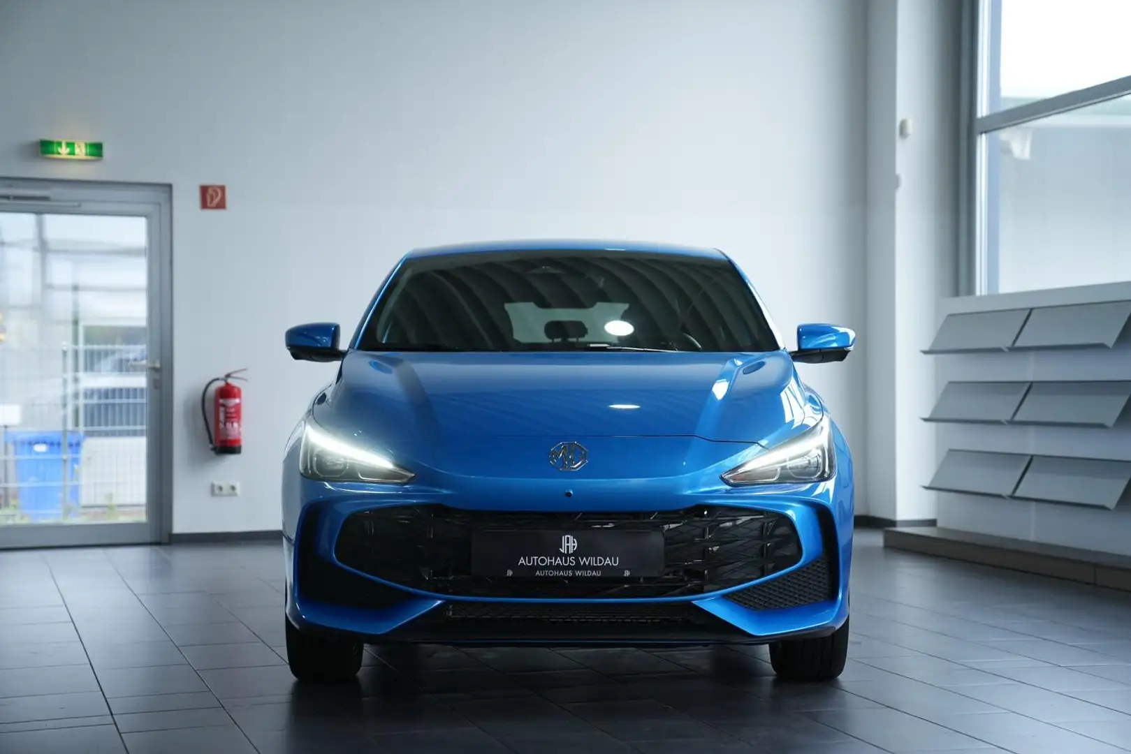 MG 3 1.5 Hybrid+ 143kW Luxury *AUTOMATIK*LED*NAV*360° Синій - 2