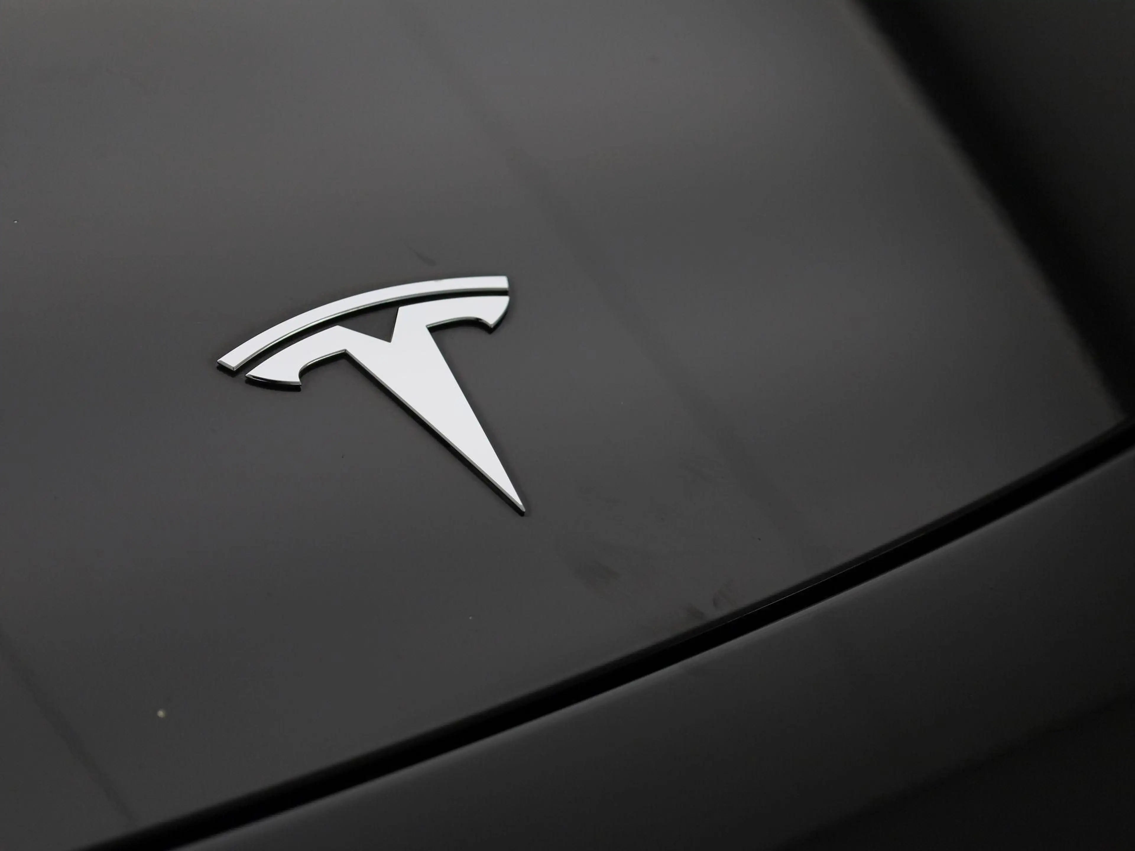 Tesla Model Y Long Range Dual Motor AWD — photo 34
