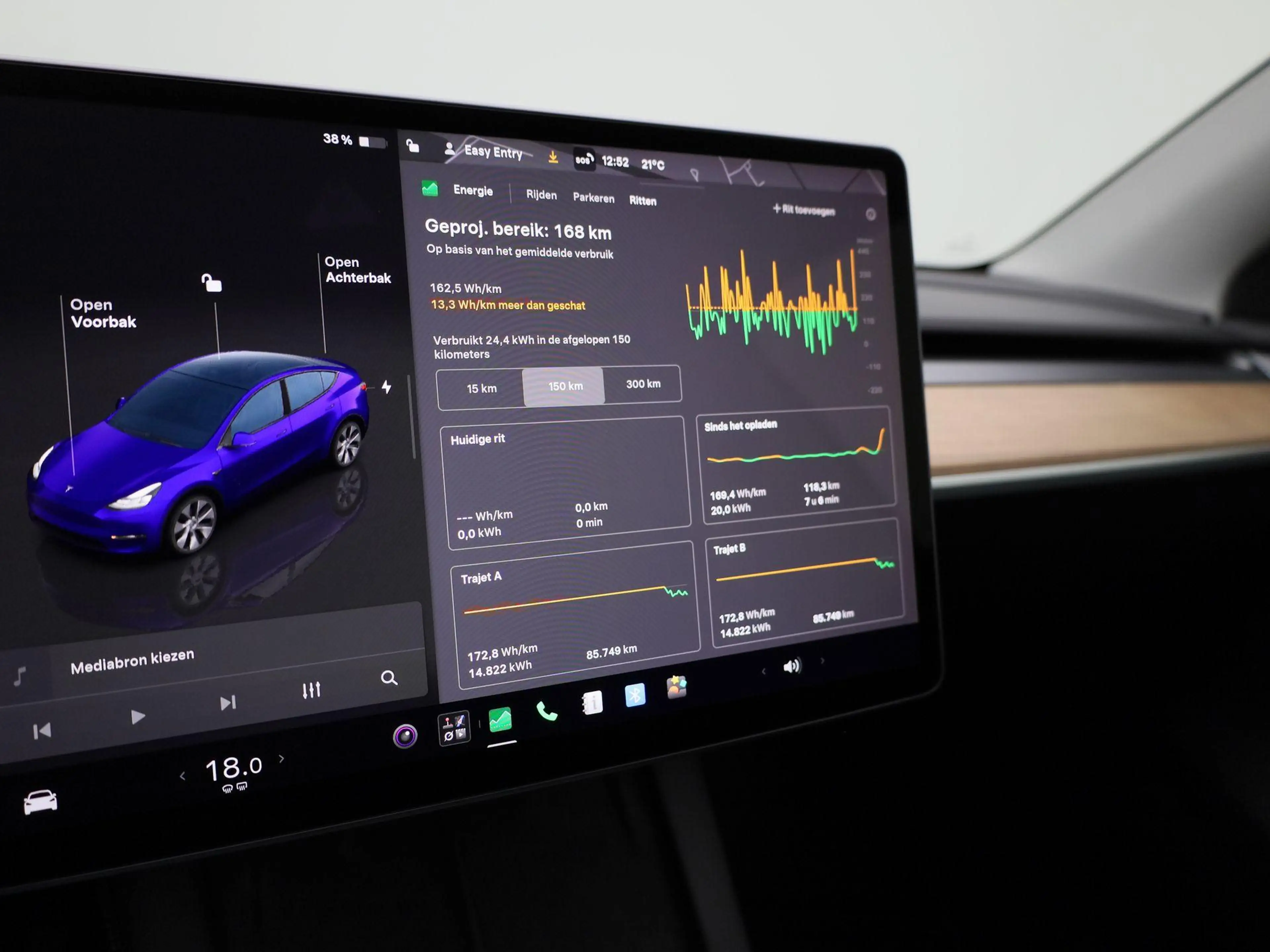 Tesla Model Y Long Range Dual Motor AWD — photo 25