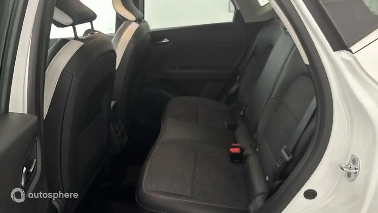 Renault Captur — photo 13