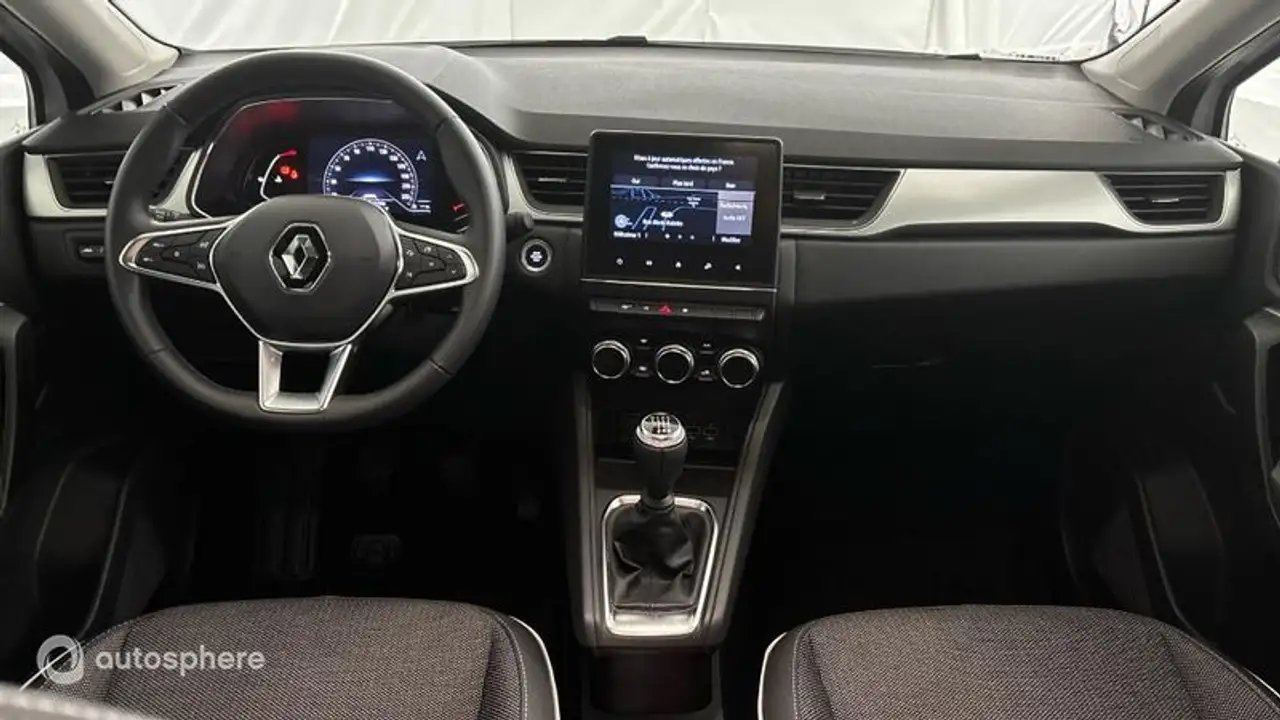 Renault Captur — photo 11