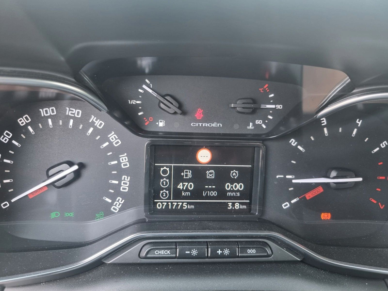 Citroen C3 Aircross Shine PANORAMA/PDC/KAMERA/NAVI — photo 13