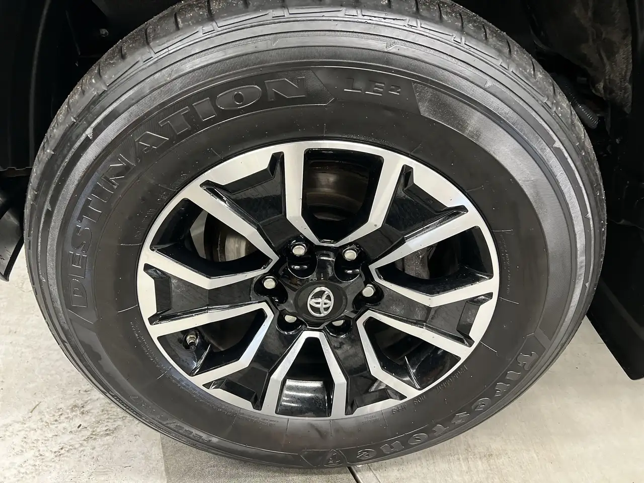 Toyota Tacoma снимка Toyota Tacoma